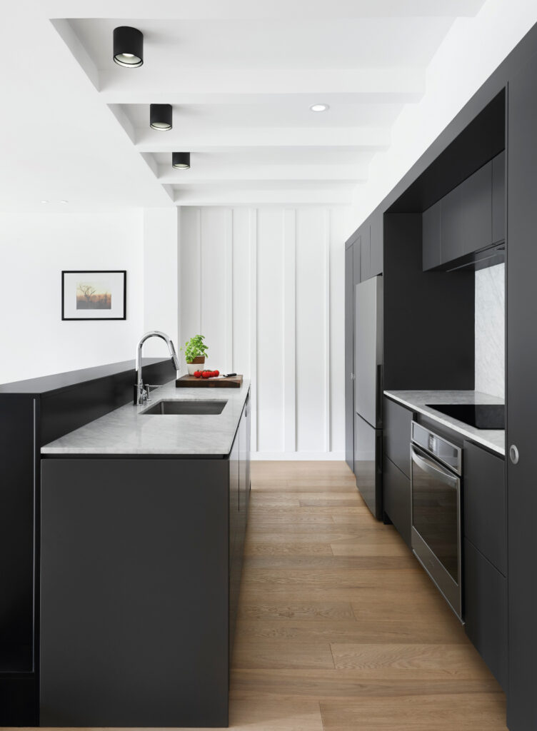 black kitchen home renovation